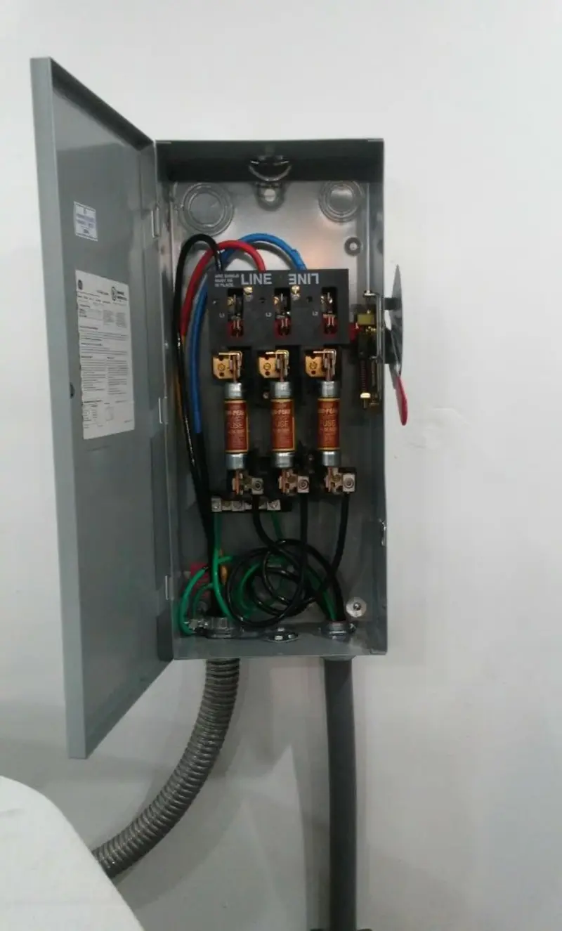 Three-phase disconnect switch installed for Smoke Detector Installation in Acton